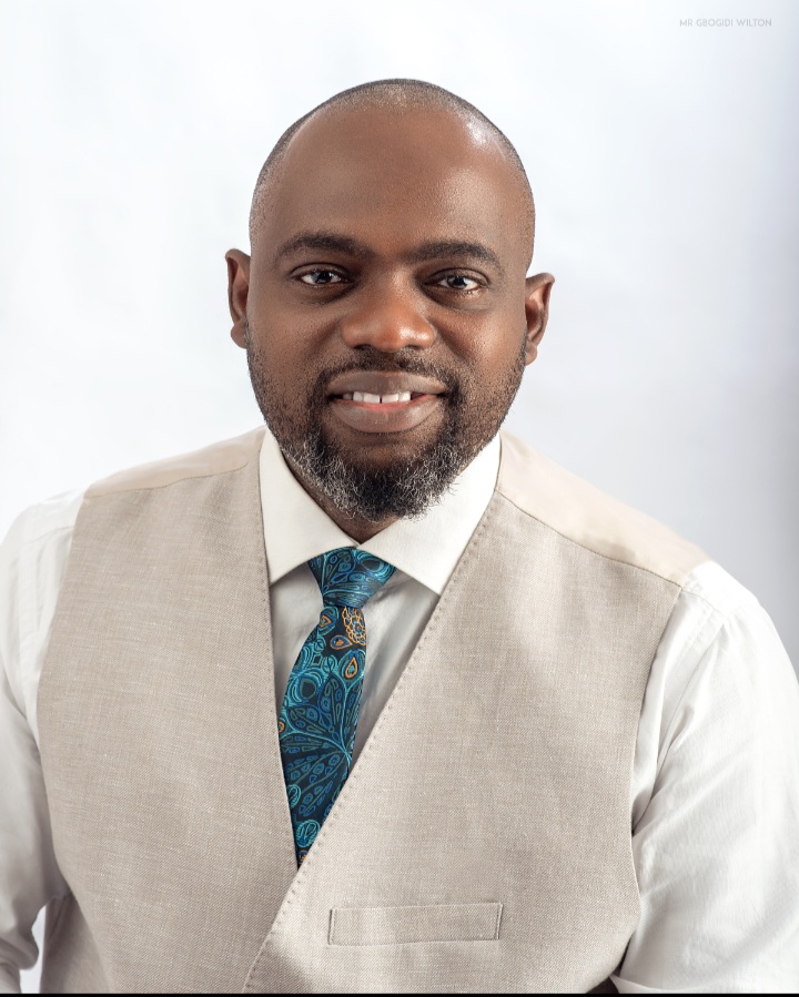 Emeka Nobis